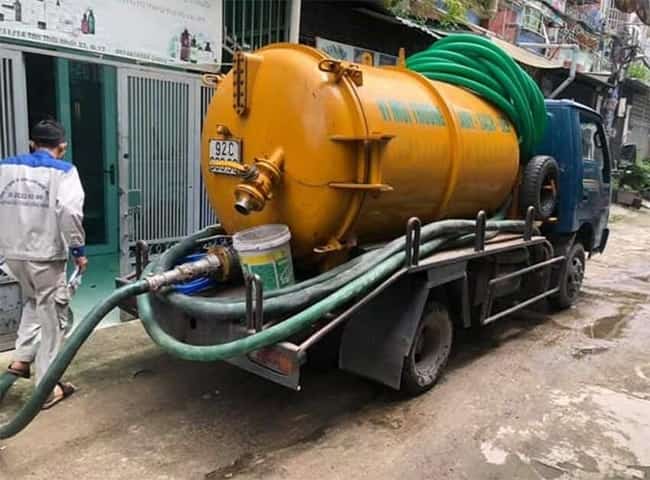 rút hầm cầu quận 8