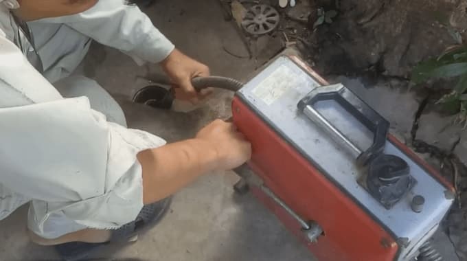 thông cống nghẹt giá rẻ sài gòn