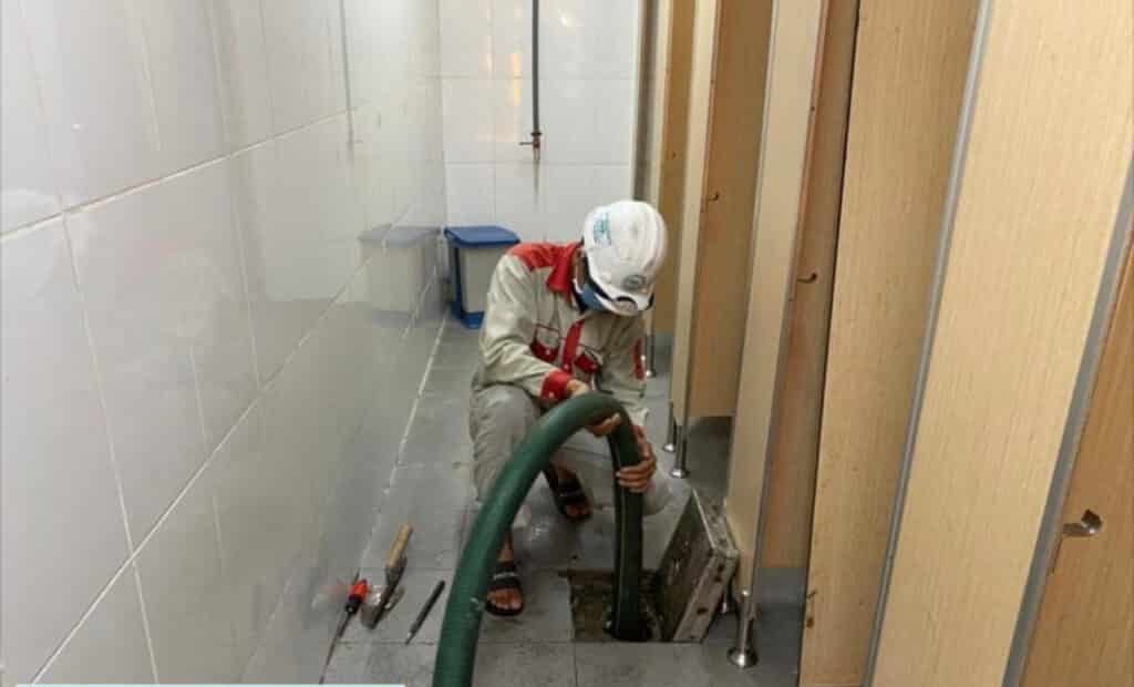 hút bể phốt nhà dân giá rẻ